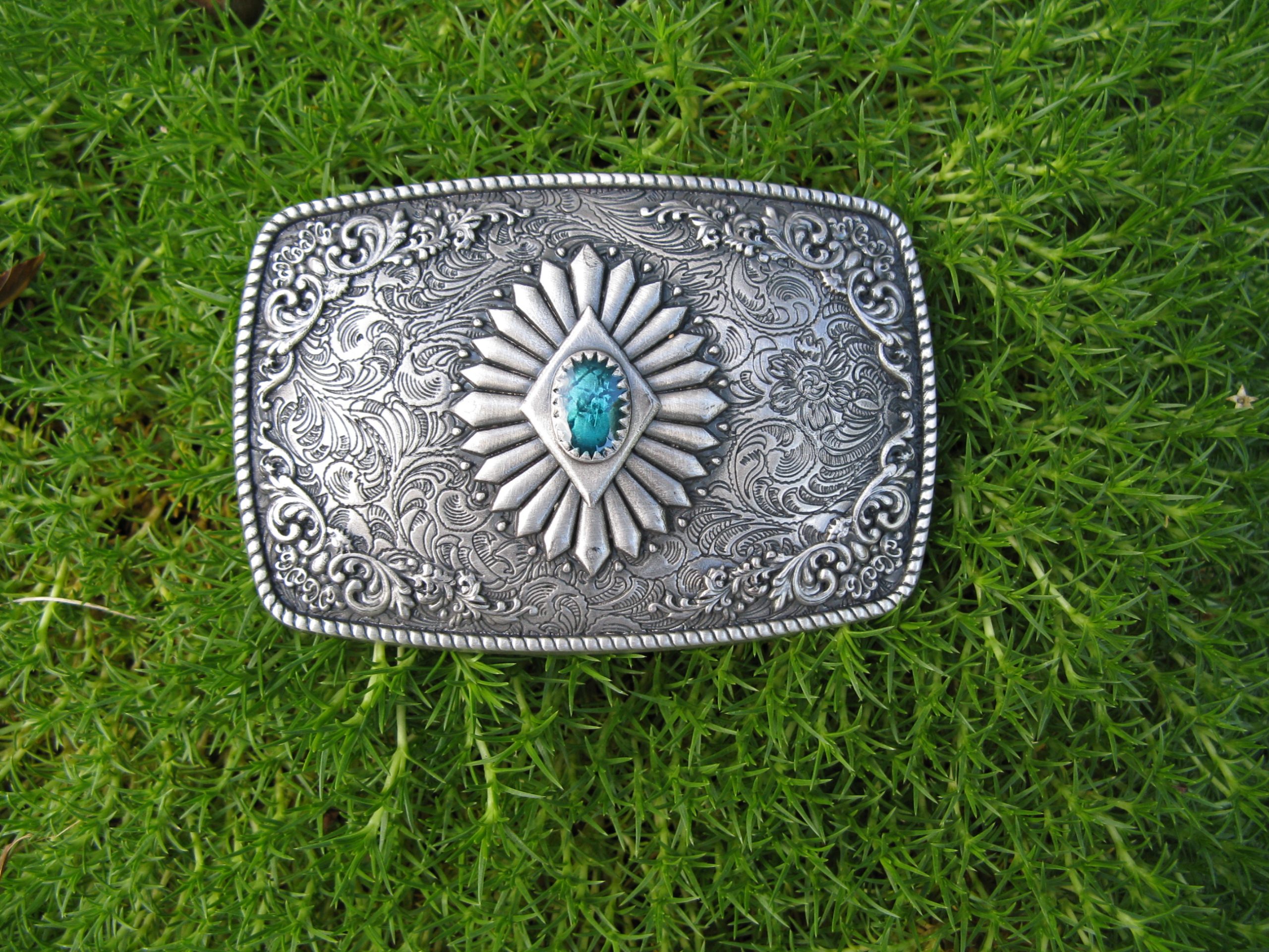 WESTERN STONE ROPE EDGE SILVER PLATED BELT BUCKLE