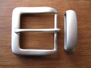 D PIN PEARL NICKEL BELT BUCKLE AND KEEPER 40mm