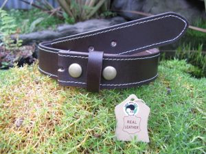 BROWN LEATHER BELT STITCHED EDGE