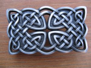 CELTIC KNOTS HEART ANTIQUE SILVER BELT BUCKLE