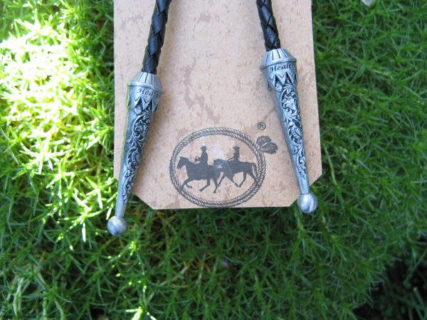 HOWLING WOLF BOLO TIE