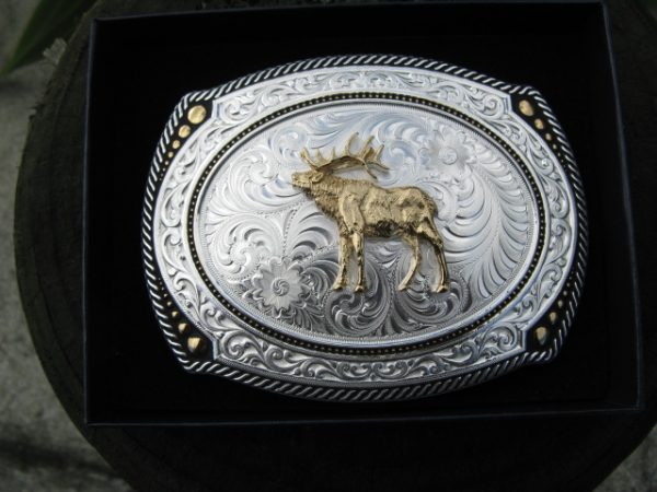 LARGE CAMEO ROPED BELT BUCKLE WITH STAG