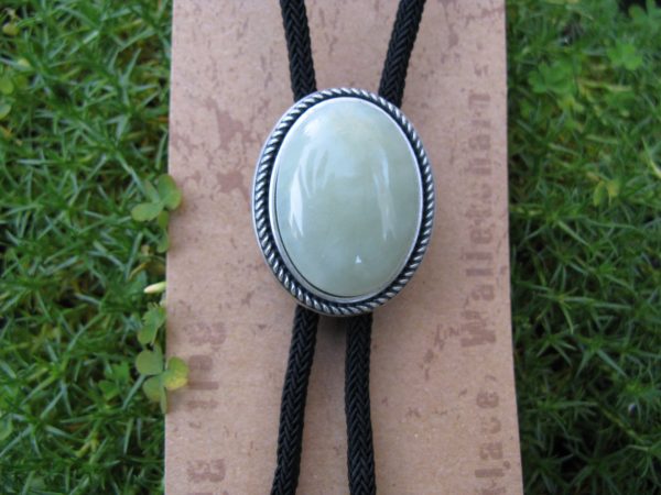 SILVER PLATED NEW MOUNTAIN JADE OVAL BOLO TIE
