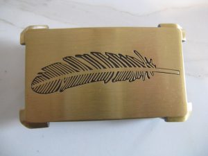INDIAN FEATHER ON SOLID BRASS BELT BUCKLE