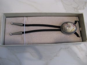 SILVER NATURAL CRAZY AGATE STONE BOLO TIE