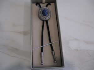 SILVER PLATED OVAL LAPIS LAZULI STONE UKIYO-E BOLO TIE
